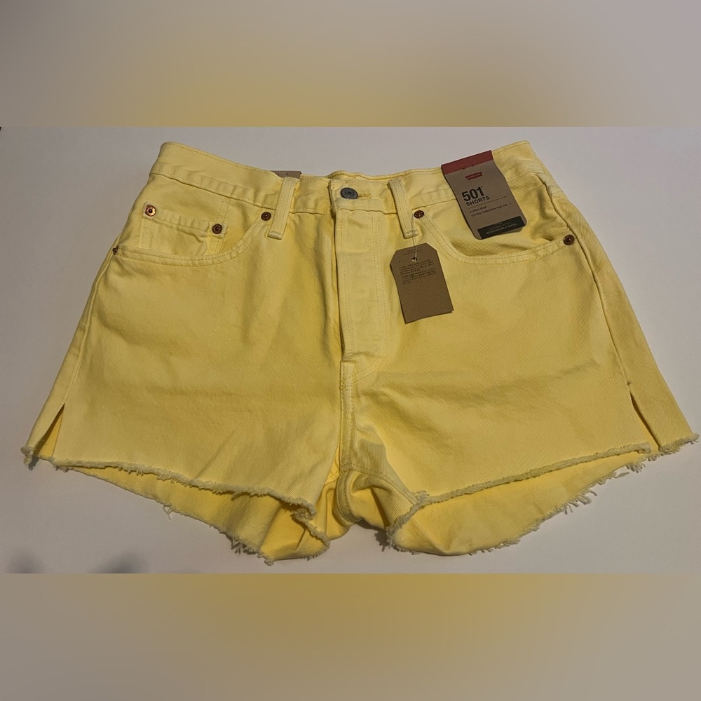 Levi’s 501 high rise shorts, size 28